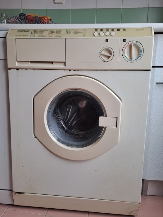 Máquina de Lavar Roupa Ariston Margherita