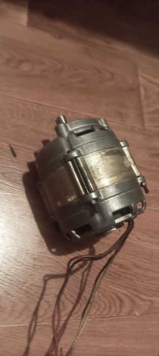 Мотор ві  стиралки  Либідь