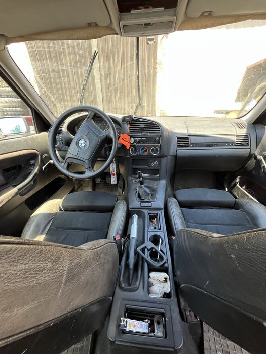 Bmw e36 sedan 1.6