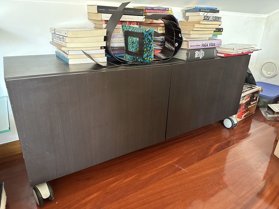Movel Ikea 2 portas