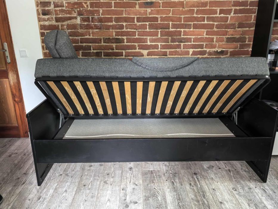 Łóżko oraz biurko Vox