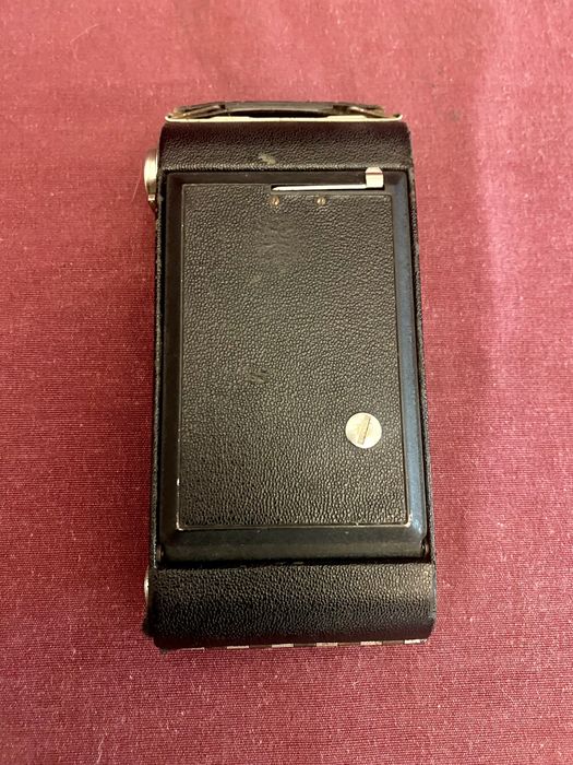 Camera de fole Kodak Six-20 Junior