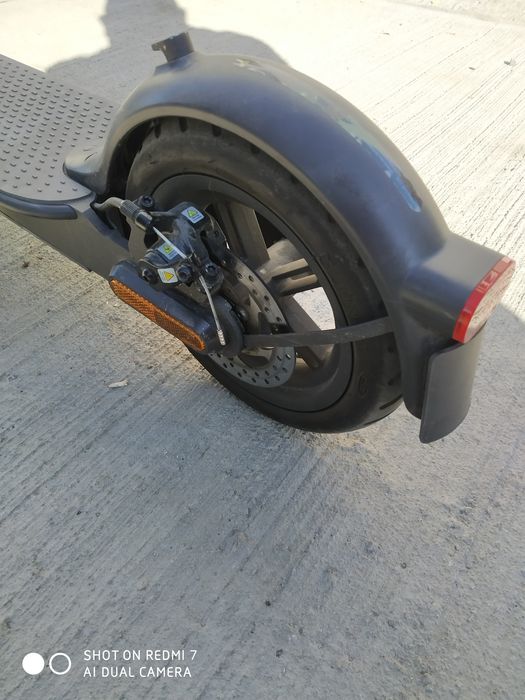 Электросамокат Xiaomi Mi Electric Scooter Essential Black