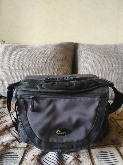 Сумка для відеокамери Lowepro Nova 5 aw