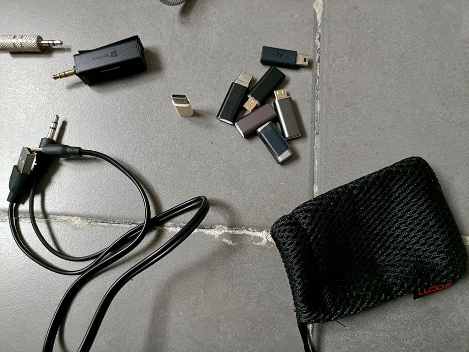 Cabos/Acessórios/adaptadores Multimedia