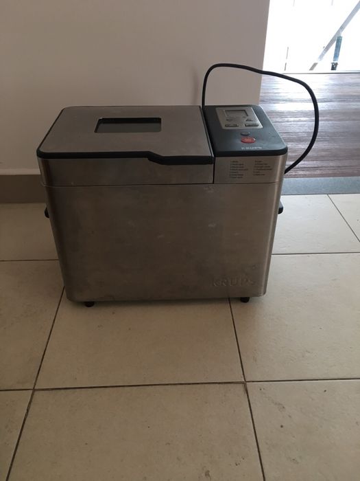 Máquina de pão Krups