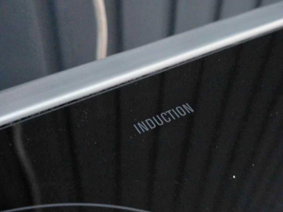 Kuchenka indukcyjna Electrolux 50cm inox wkłady katalityczne termoobie
