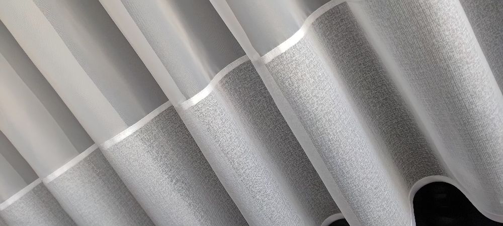 Dwie nowe firanki 200 x 136cm