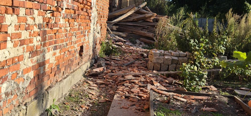 Oddam za darmo: Kamień piaskowiec, kostkę granitową, drewno i gruz