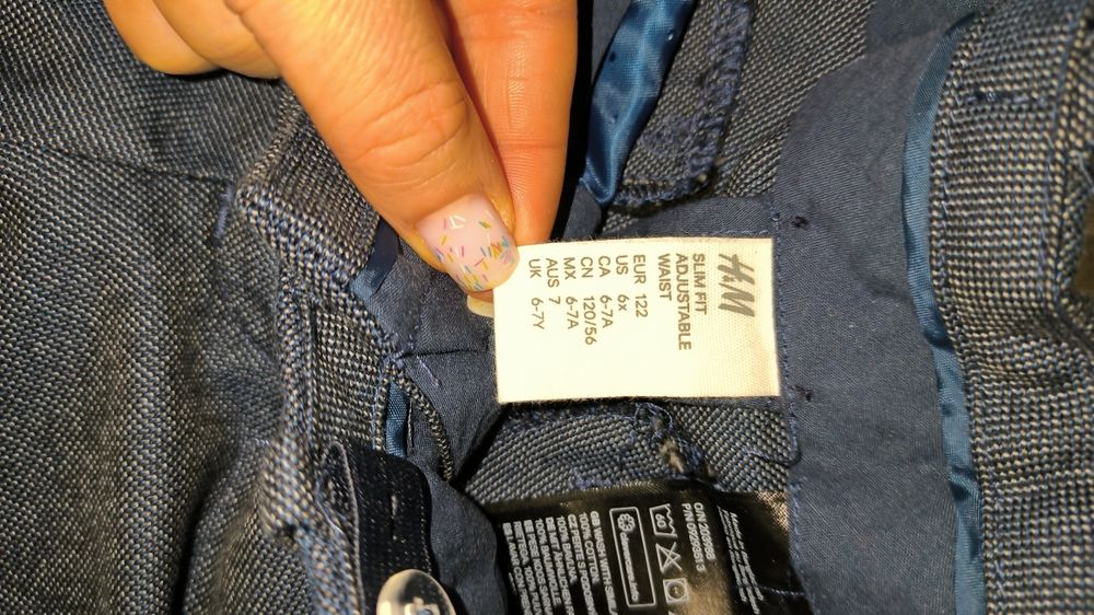 Дитячий костюм від H&M