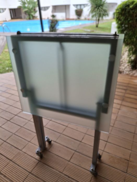 Mesa vidro 1,20x0,70 ECingles