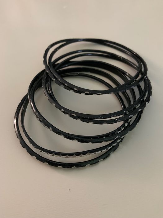 Pulseiras de várias cores