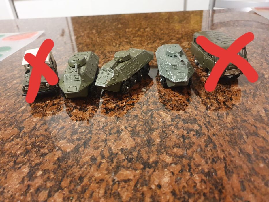 1:43 Czołg Niszczyciel SU-122  oraz wozy pancerne i transporter