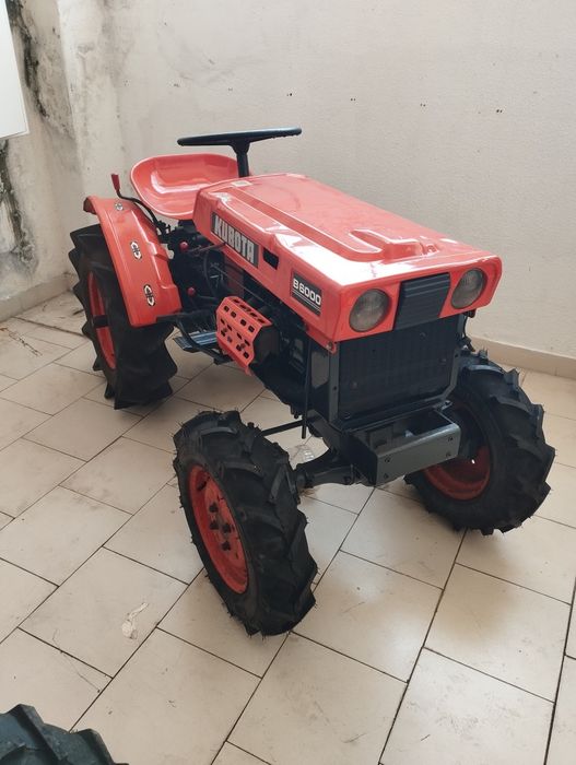 Kubota B6000 /// Capinadeira /// Transporte