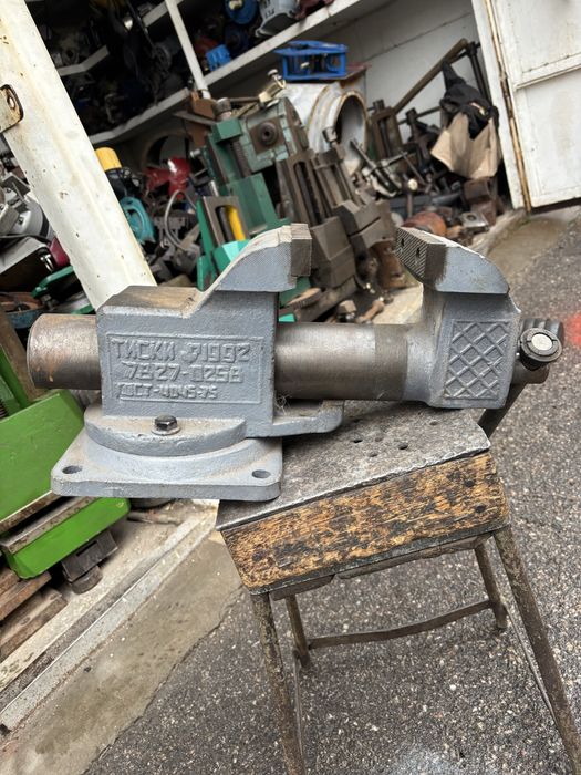 Щепоріз, подрібнювач деревини