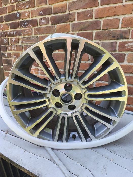 Felga aluminiowa 19 cali Range Rover Evoque szerokość 8" 5x108 ET 45