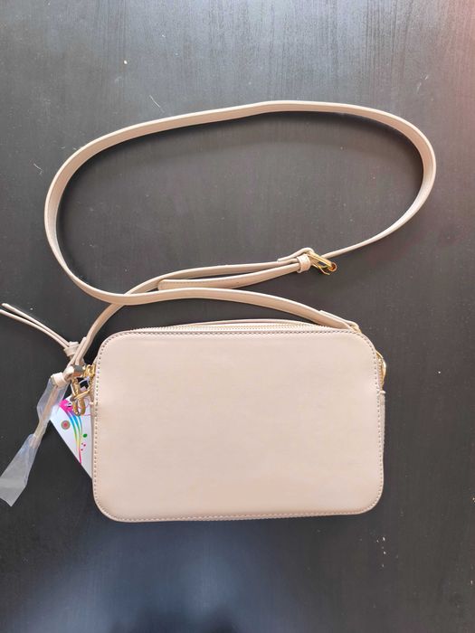 Mala bege nova com etiqueta