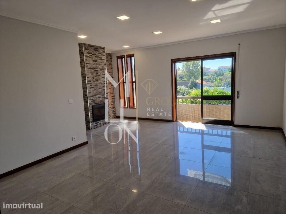 Apartamento T3 Renovado com Suite e Excelente Exposição Solar | Paços