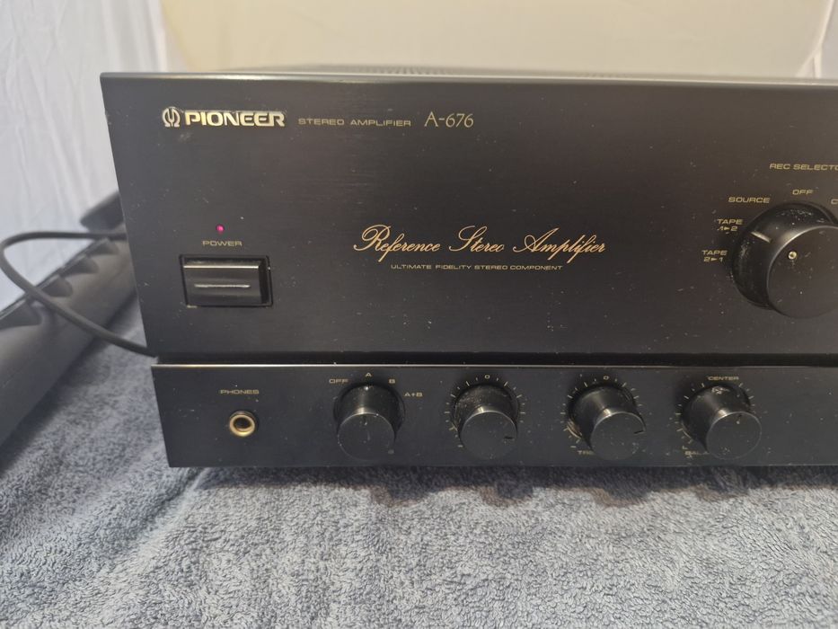 Wzmacniacz Pionieer A-676 70W