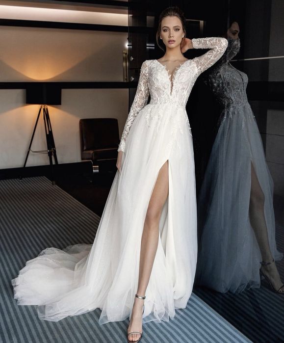 Розкішна весільна сукня в ідеальному стані Vero Bloom