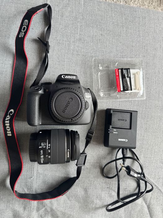 Câmera Semiprofissional CANON EOS 2000D
