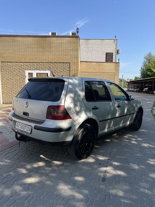 Volkswagen Golf 4 гбо