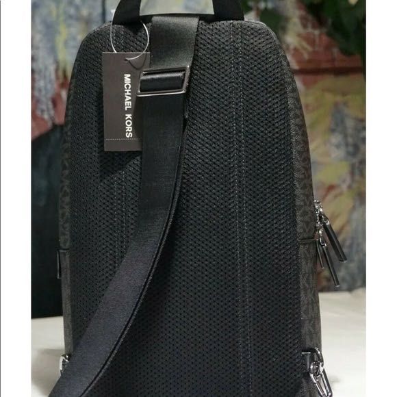 Чоловіча сумочка слінг Cooper Sling  MICHAEL KORS мужская сумка слинг