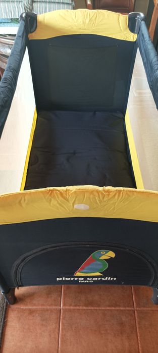 Berço/cama de viagem Pierre Cardin
