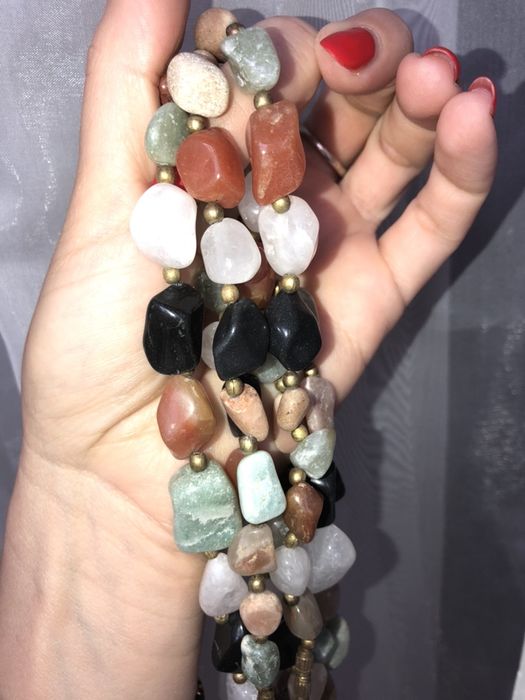 Бусы из натуральных камней поштучно или на вес