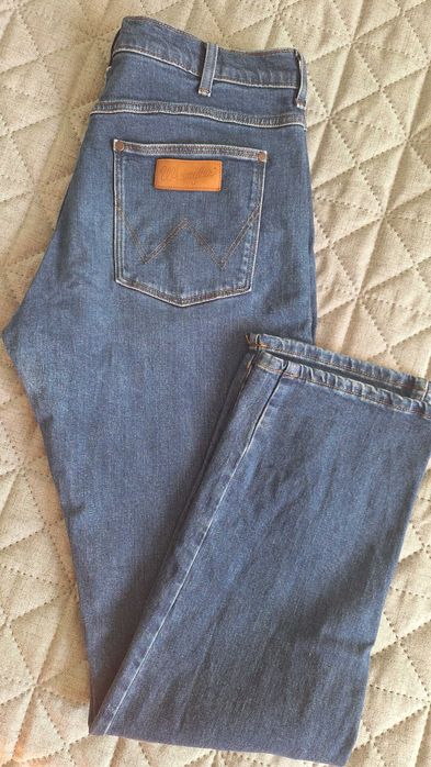 Jeansy męskie WRANGLER model FRONTIER r. 32/34 stan bdb