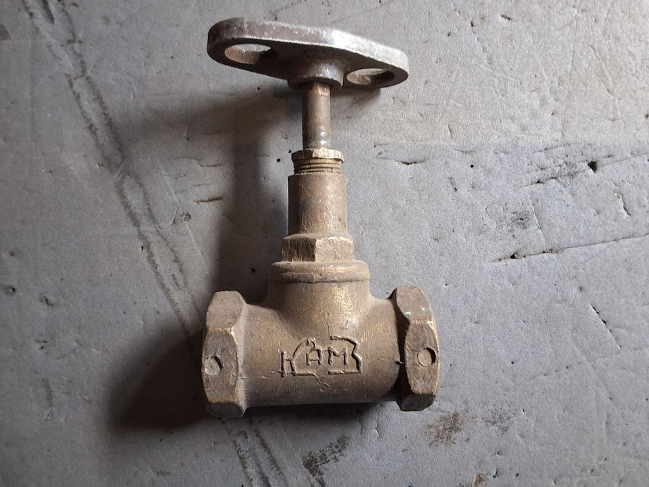 Продам бронзовые краны,вентеля,задвижки,кранбуксы СССР