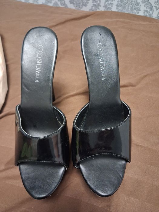 Стрипы для танцев.