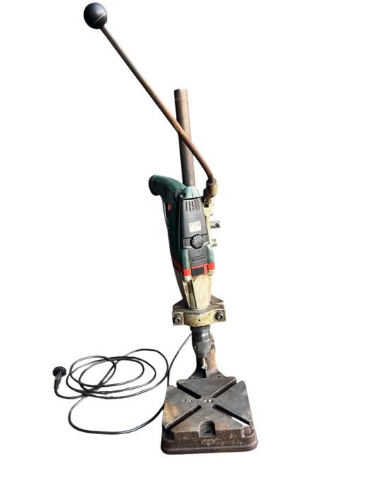 Wiertarka kolumnowa z uchwytem + Metabo SBE 1100 Plus