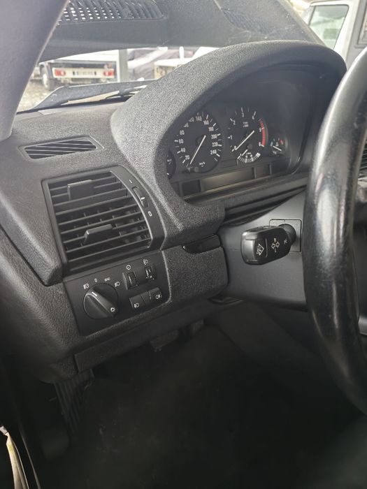 Vendo peças bmw x5 e53 3.0d xdrive 2006