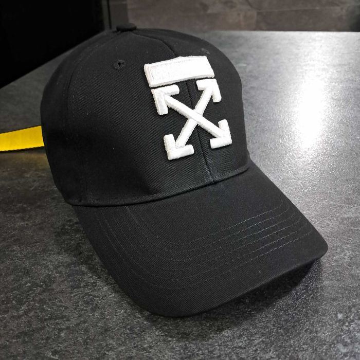 Czapka  Off White unisex
