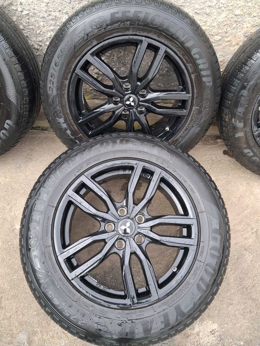 Срочно продам оригінальні колеса Mitsubishi