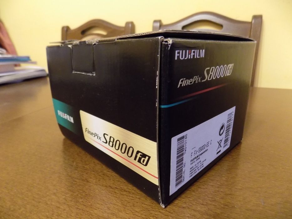 Aparat fotograficzny FUJIFILM FinePix S8000