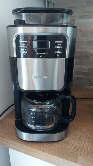 Ekspres do kawy z młynkiem