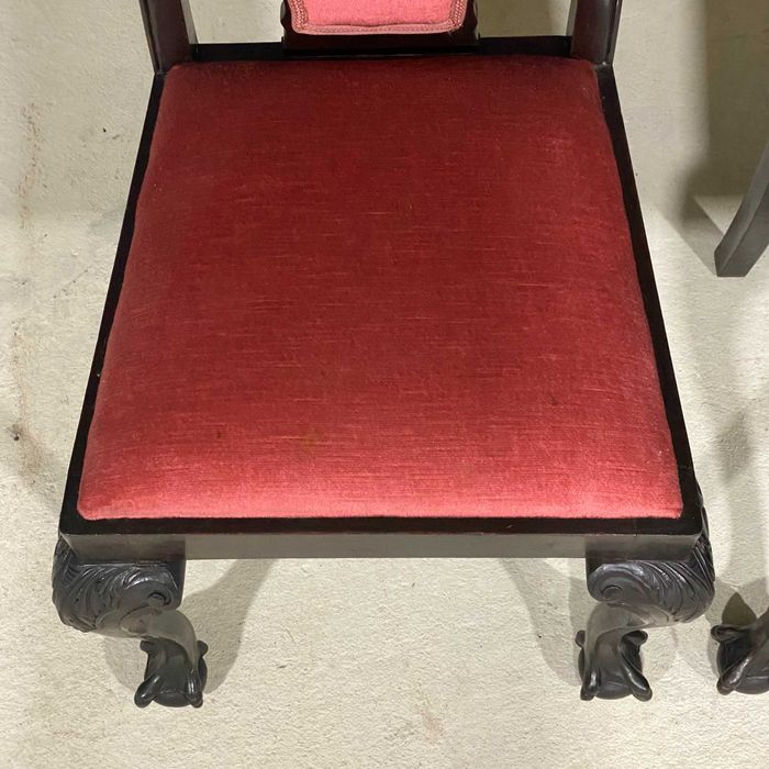 Para krzeseł w stylu Chippendale
