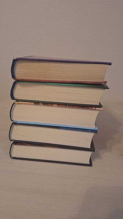 комплект книг "Локвуд і Ко" Продаж книг