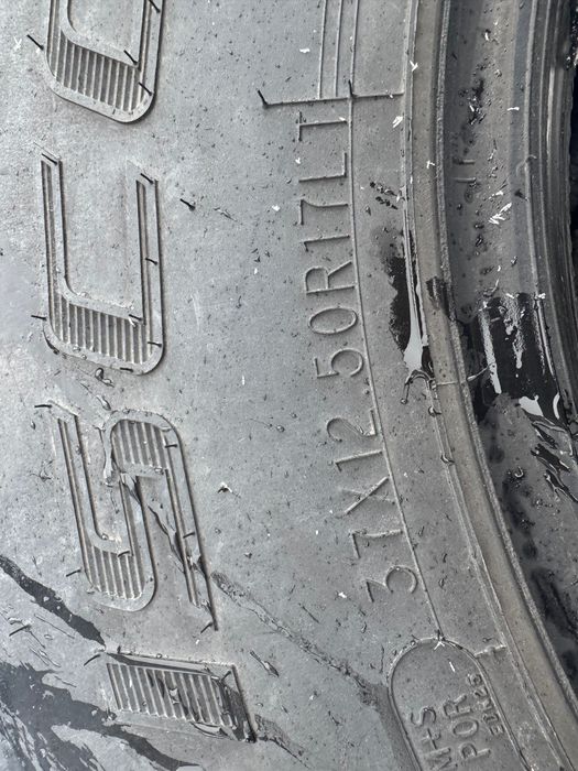 Opony cooper stt pro 37.12.5r17