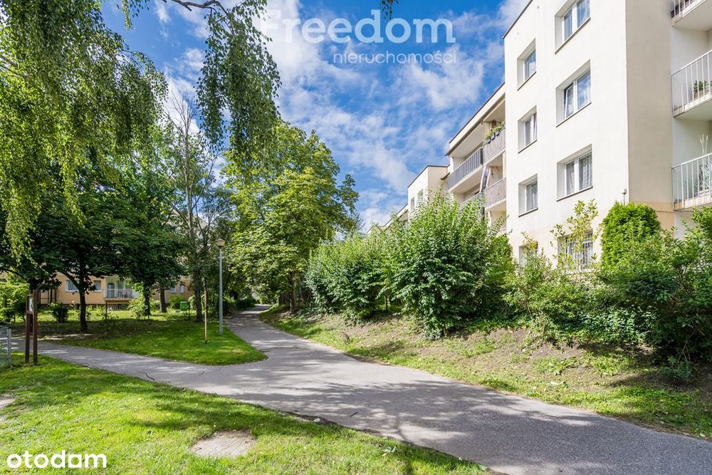 2-pokoje z dużym balkonem, piwnicą + m. postojowe
