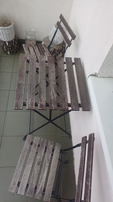 Stolik i krzesła