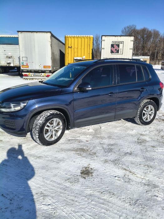 Продам автомобіль Volkswagen Tiguan