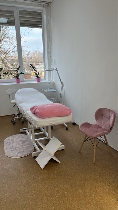 Робоче місце косметолога, оренда