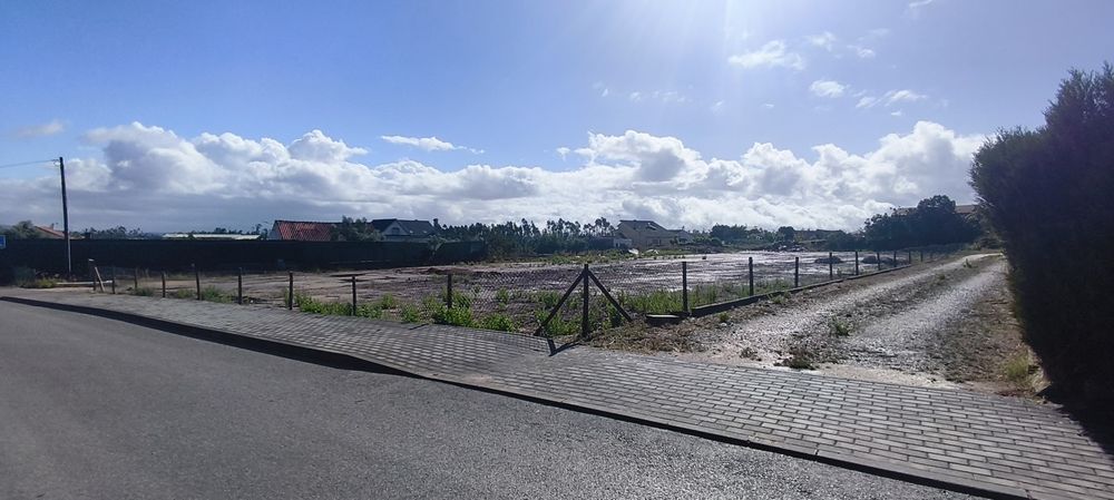 Terreno para Aluguer – 3.870 m² – Água, Luz e Saneamento – Próximo IC9