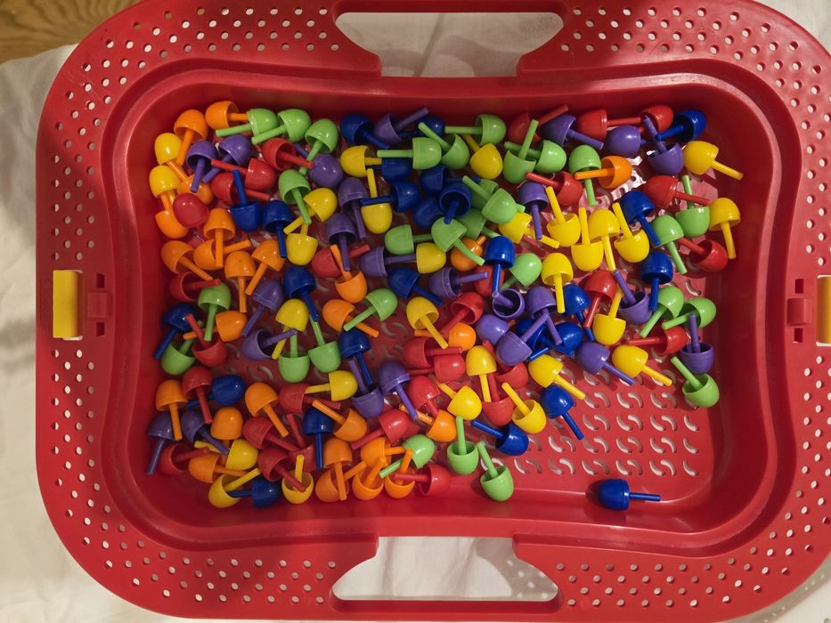 Mozaika układanka z pinezkami / gwoździkami – kreatywna zabawka