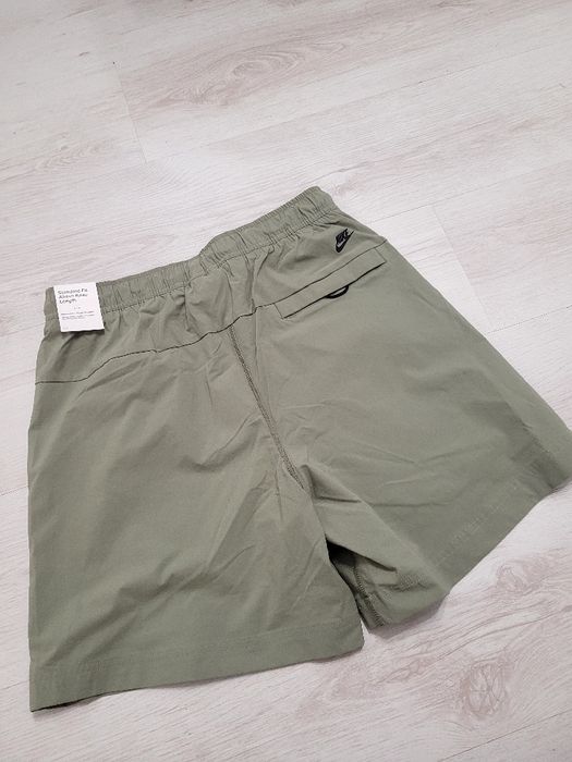 Шорти NIKE Sportswear Tech Woven нові original