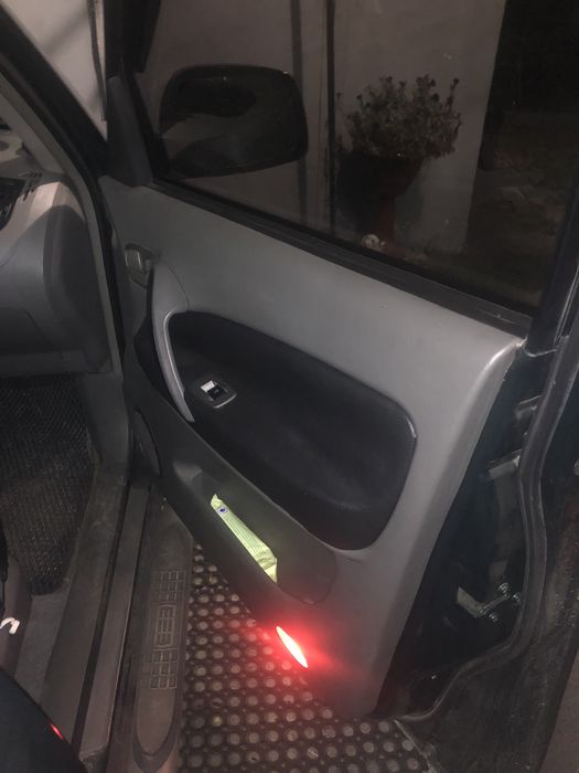 Продам власне авто в гарному стані