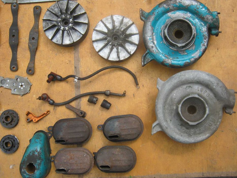 Запчасти бензопилы Урал и Дружба.